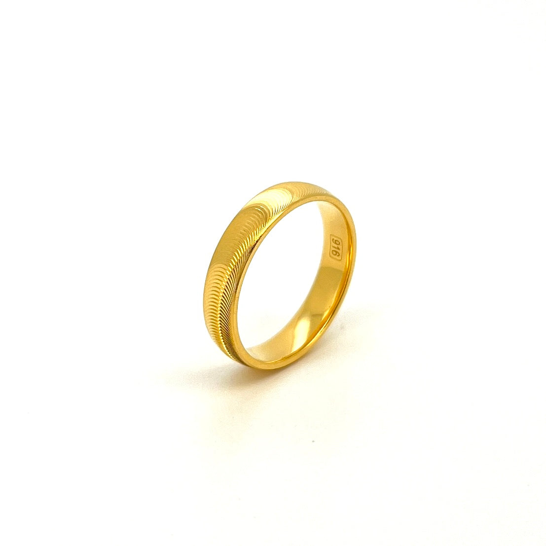 Cat Eye Cutting Comfort Ring — image 1