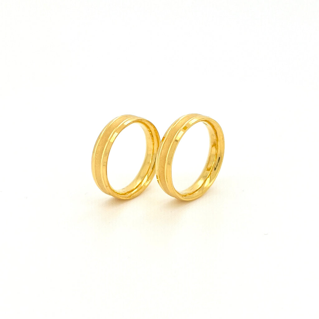 Lined Matte Comfort Ring — image 2